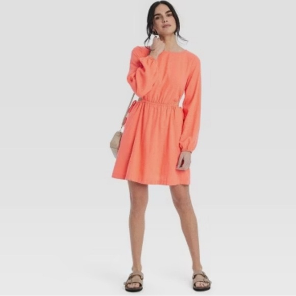 Universal Thread Dresses & Skirts - 🐆3/$15 Universal Thread Balloon Sleeve Side Cut out Dress